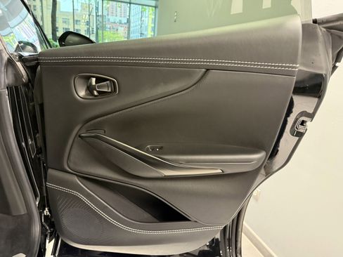 Used 2021 Aston Martin DBX AWD/4WD image 21