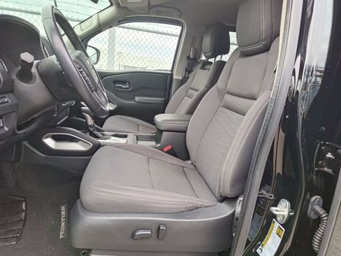 Used 2022 Nissan Frontier SV image 10