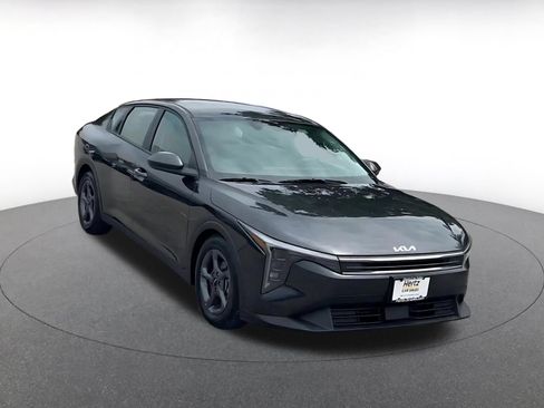 Used 2026 Kia K4 FWD image 3
