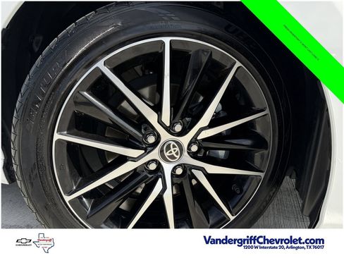 Used 2024 Toyota Camry SE FWD image 10
