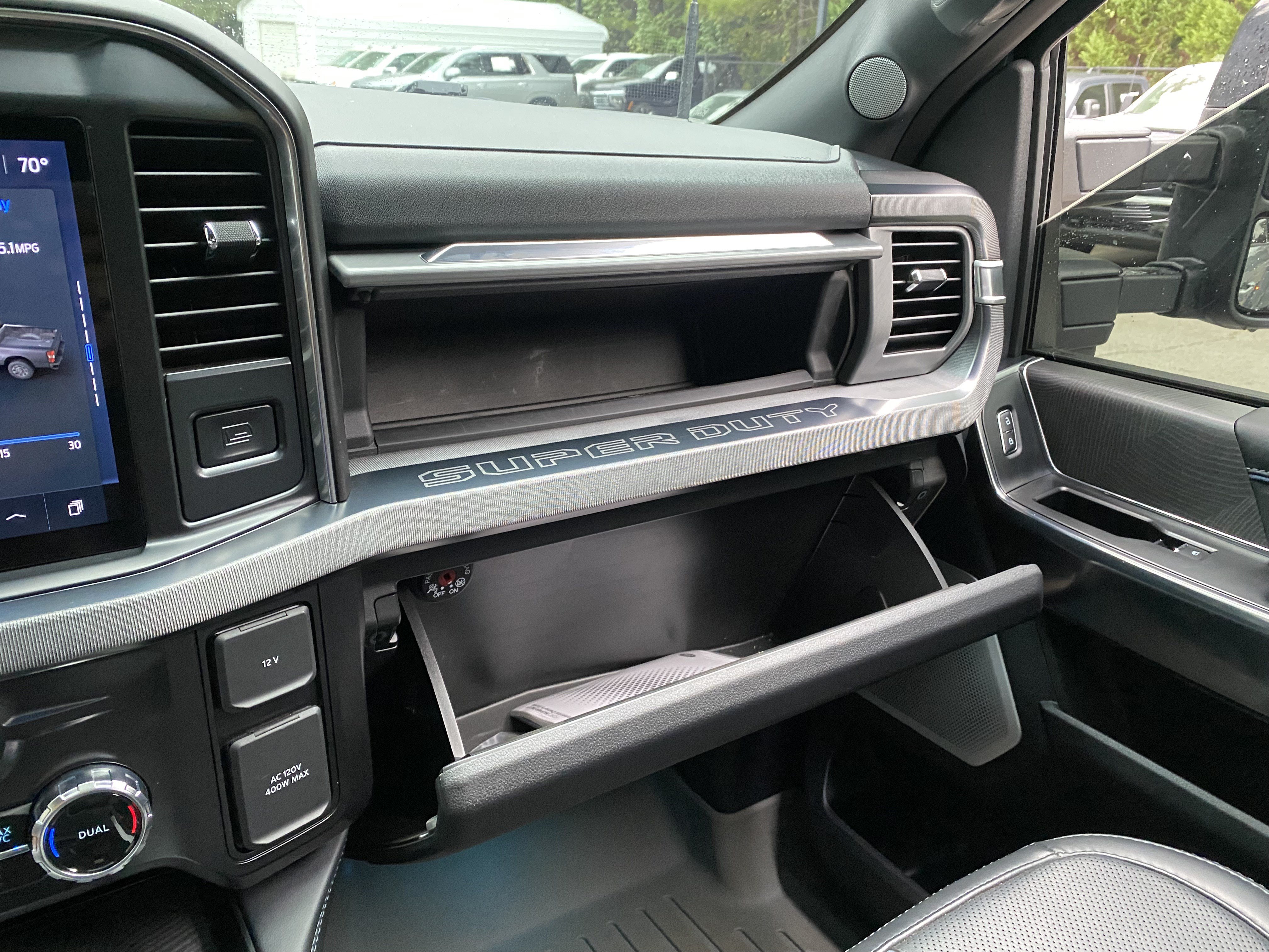 Used 2025 Ford F450 Platinum w/ FX4 Off-Road Package AWD/4WD image 31