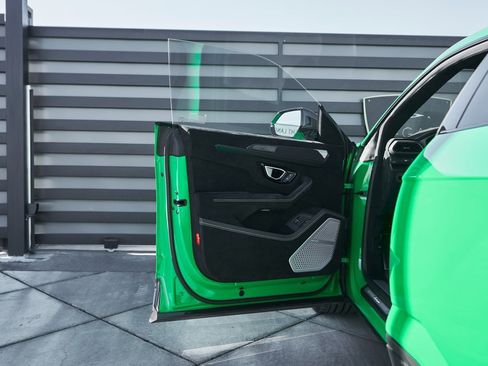 Used 2024 Lamborghini Urus Performante image 33