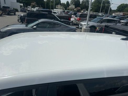 Used 2015 Jeep Cherokee Sport w/ Cold Weather Group FWD image 13