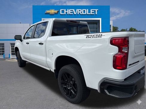 Used 2023 Chevrolet Silverado 1500 LT Trail Boss w/ LT Trail Boss Premium Package image 5