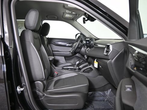 New 2026 Chevrolet TrailBlazer LT w/ Convenience Package image 18