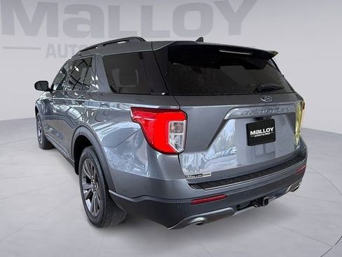 Used 2023 Ford Explorer XLT w/ Equipment Group 202A AWD/4WD image 3