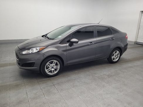 Used 2019 Ford Fiesta SE image 2