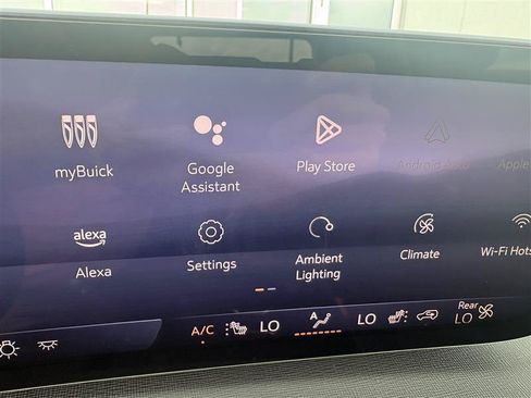 Used 2025 Buick Enclave Preferred AWD/4WD image 16