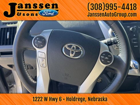 Used 2014 Toyota Prius V Five image 13