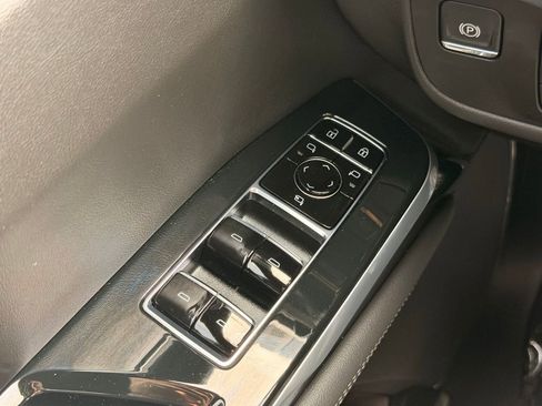 Used 2025 Cadillac Escalade Sport w/ Touring Package AWD/4WD image 31
