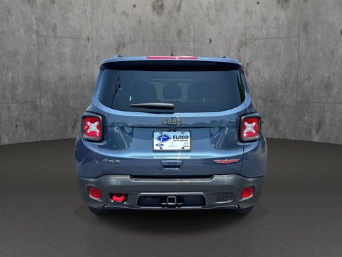 Used 2022 Jeep Renegade Trailhawk w/ Sun/Sound Group AWD/4WD image 4