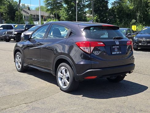 Used 2018 Honda HR-V LX image 7