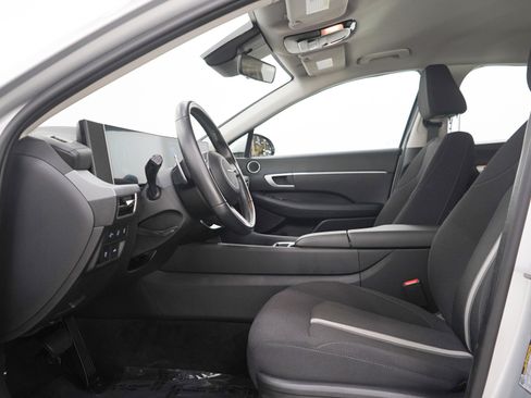 Used 2025 Hyundai Sonata SEL FWD image 21