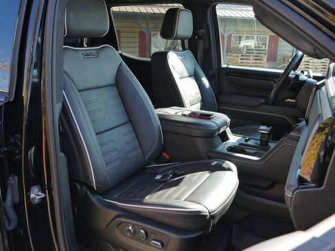 Used 2022 GMC Sierra 1500 AT4X image 34