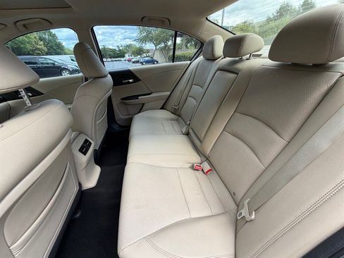 Used 2013 Honda Accord Touring image 5
