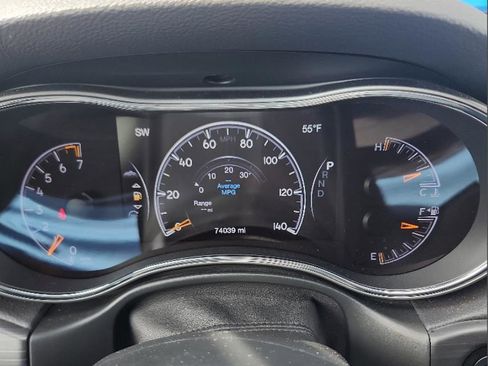 Used 2020 Jeep Grand Cherokee Limited w/ Trailer Tow Group IV AWD/4WD image 8