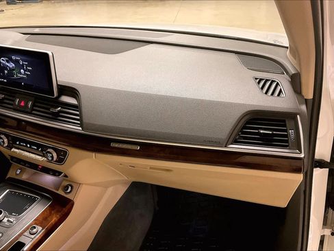 Used 2018 Audi Q5 Premium Plus image 17