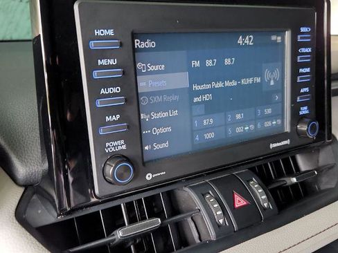 Used 2021 Toyota RAV4 XLE Premium FWD image 18