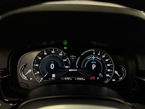 Used 2019 BMW 530e RWD image 15
