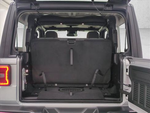 Used 2024 Jeep Wrangler Sport AWD/4WD image 6