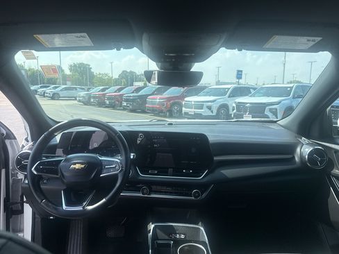 Certified 2025 Chevrolet Equinox LT w/ Convenience Package II AWD/4WD image 27