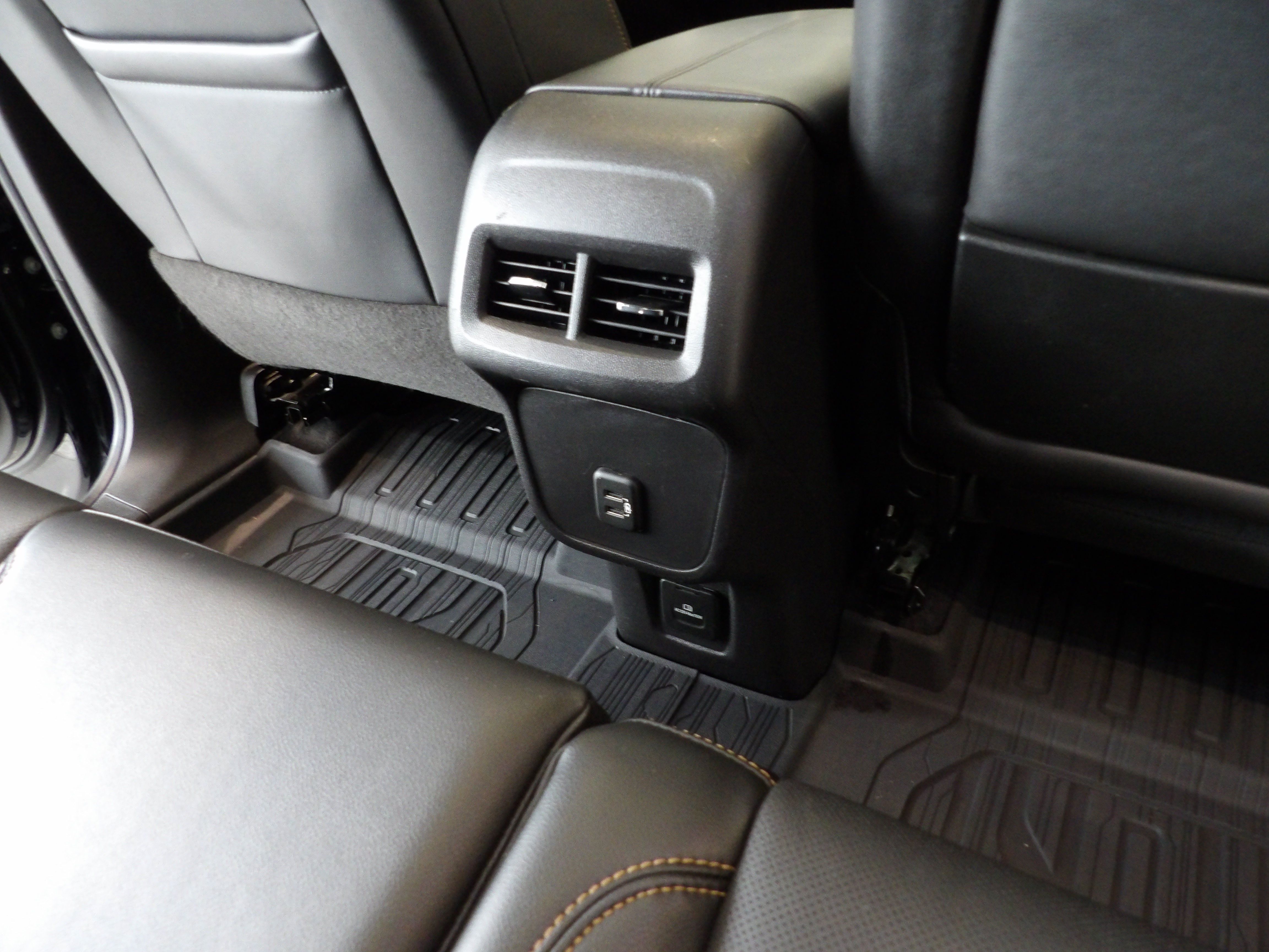 Used 2021 GMC Terrain SLT w/ Infotainment Package II AWD/4WD image 24