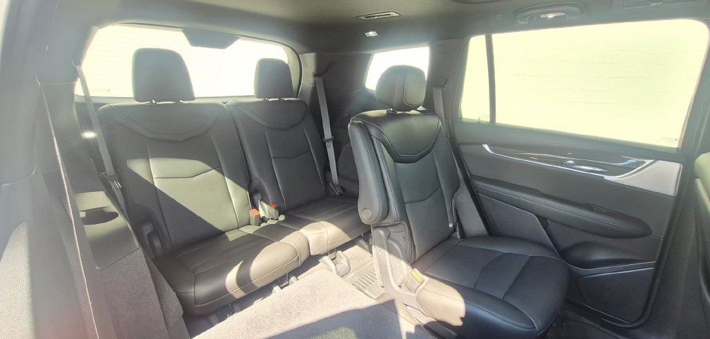 Used 2025 Cadillac XT6 Sport w/ Technology Package AWD/4WD image 6