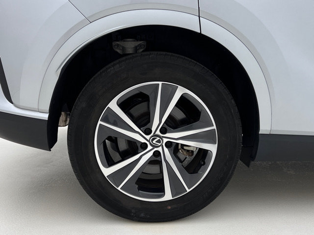 Used 2023 Lexus RX 350 Premium w/ Accessory Package AWD/4WD image 28