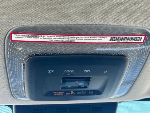 Certified 2023 Toyota Prius LE AWD/4WD image 18