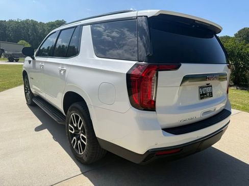 Used 2021 GMC Yukon AT4 AWD/4WD image 3
