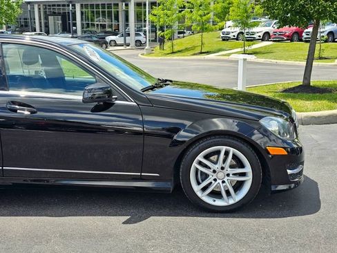 Used 2012 Mercedes-Benz C 300 4MATIC Sedan image 4