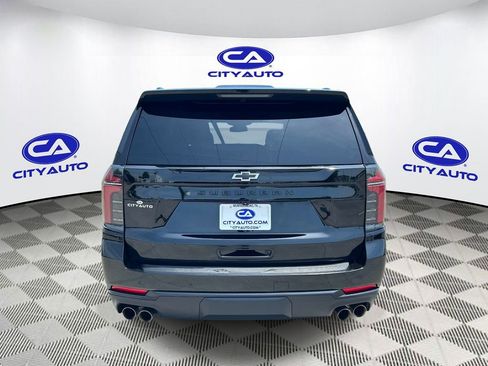 Used 2025 Chevrolet Suburban Z71 AWD/4WD image 5