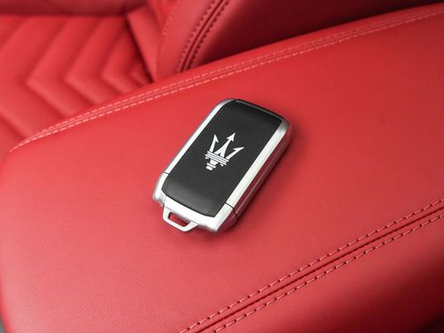 New 2026 Maserati Grecale Modena image 20