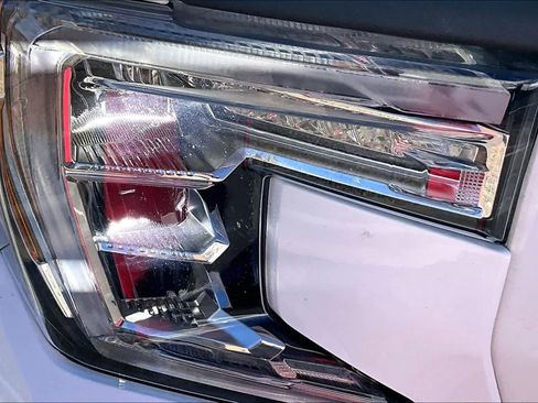 Used 2021 GMC Sierra 1500 AT4 image 24