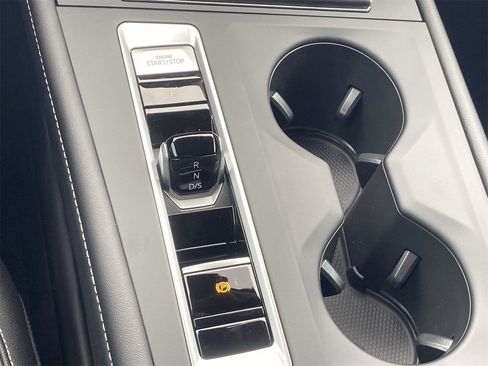 New 2026 Volkswagen Atlas SE image 25