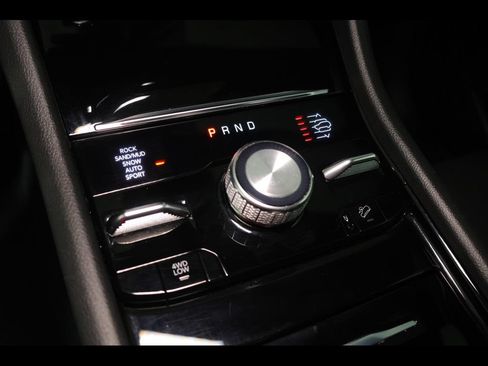 Used 2023 Jeep Grand Cherokee Summit AWD/4WD image 14