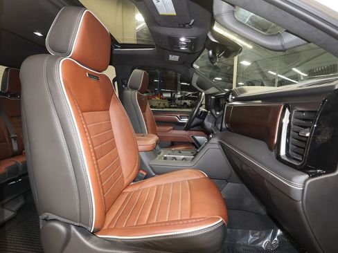 Certified 2025 GMC Sierra 3500 Denali Ultimate image 29