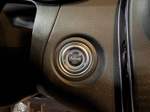 Certified 2022 Mercedes-Benz GLC 300 image 29