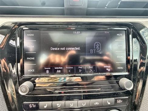 Used 2022 Volkswagen Passat 2.0T SE image 27