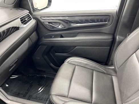 Used 2023 GMC Yukon Denali AWD/4WD image 23
