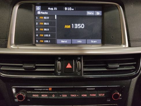 Used 2020 Kia Optima LX FWD image 25