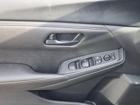 Certified 2025 Nissan Sentra S image 20