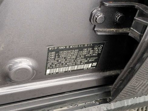 Used 2025 Honda HR-V LX image 34