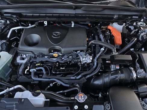 Certified 2025 MAZDA CX-50 2.5 Hybrid w/ Preferred Pkg image 26