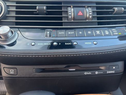 Used 2021 Lexus LS 500 AWD w/ Accessory Package (Z1) image 28