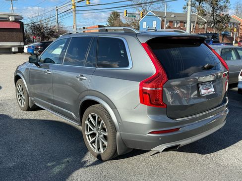 Used 2017 Volvo XC90 T6 Momentum w/ Vision Package image 11