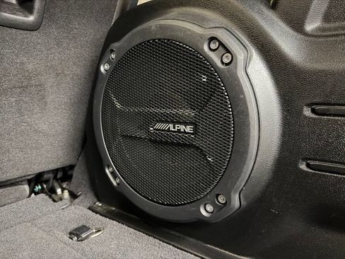 Used 2021 Jeep Wrangler Unlimited Sahara w/ Uconnect 4C Nav & Sound Group AWD/4WD image 35