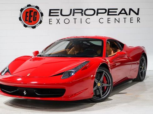 Used 2015 Ferrari 458 Italia image 4