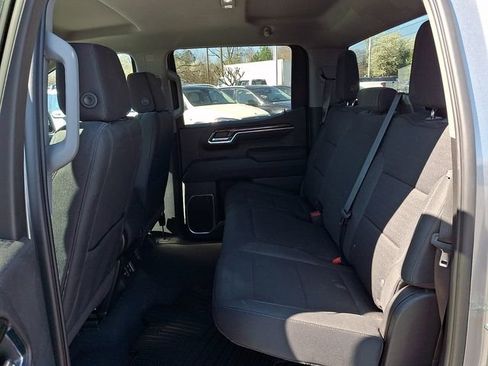 Used 2023 Chevrolet Silverado 1500 LT image 8