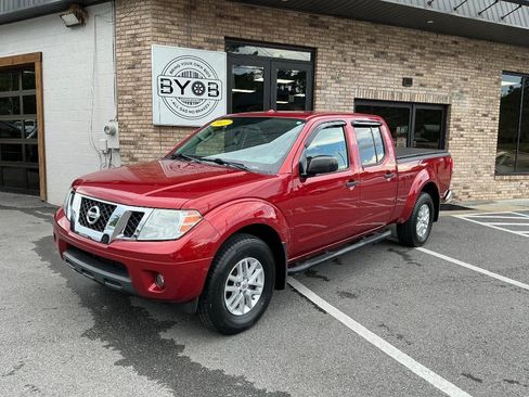 Used 2017 Nissan Frontier SV w/ SV Value Truck Package AWD/4WD image 1